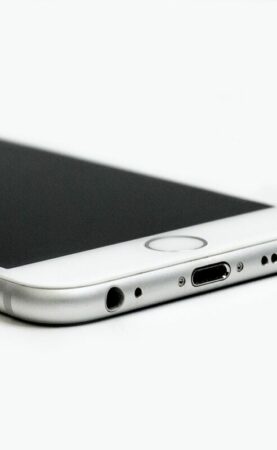 Headphone Jack - iPhone Features Apple Has Removed
